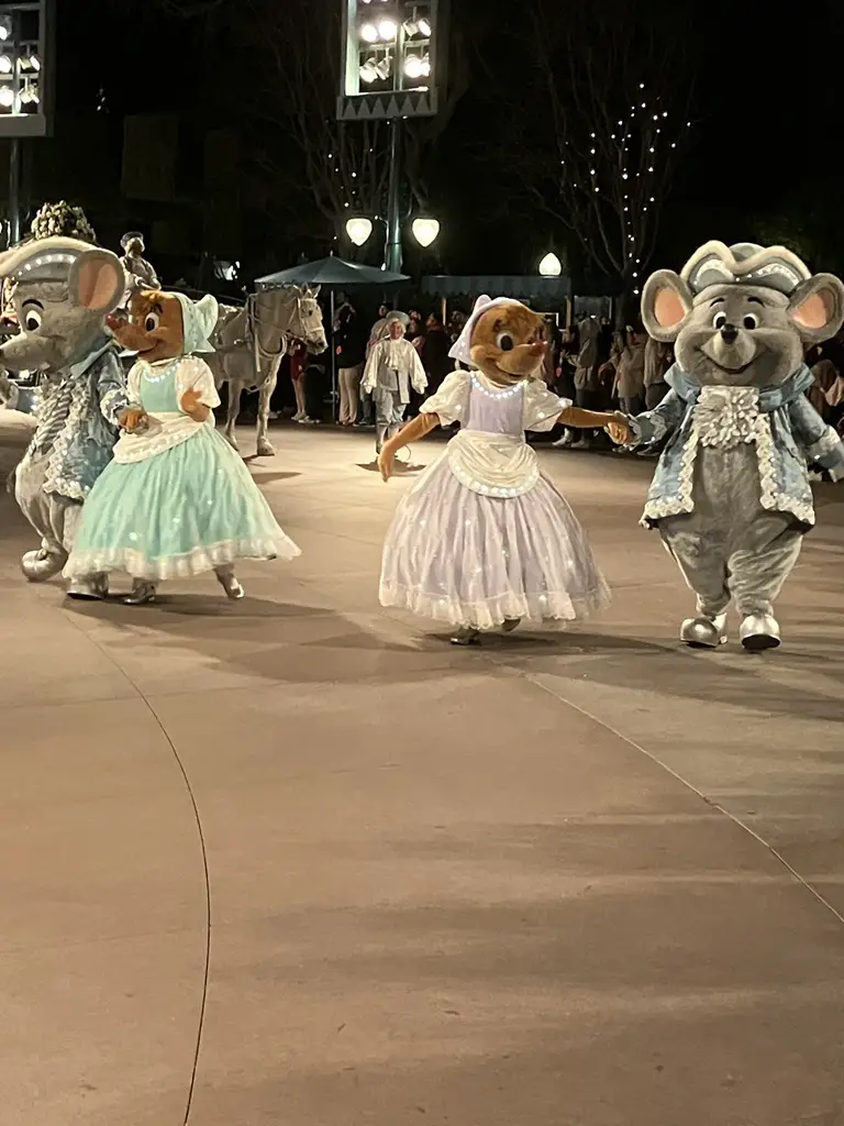 Disneyland After Dark Sweethearts' Nite Royal Cavalcade Cinderella Supporting Cast 2