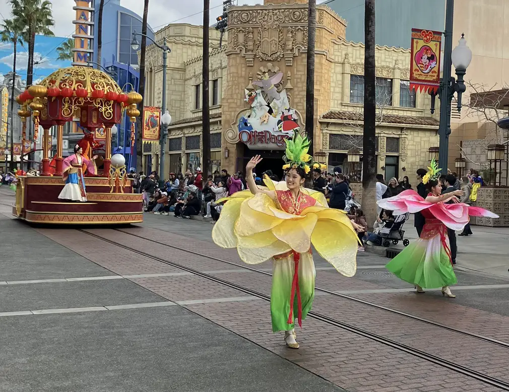 Mulan's Lunar New Year Procession on Hollywood Boulevard-15