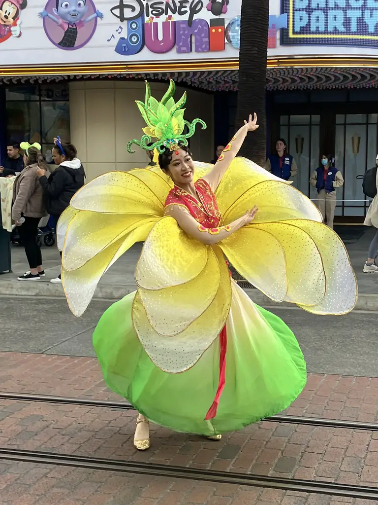 Mulan's Lunar New Year Procession on Hollywood Boulevard-32