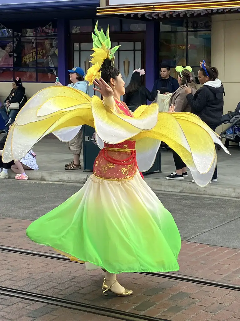 Mulan's Lunar New Year Procession on Hollywood Boulevard-33