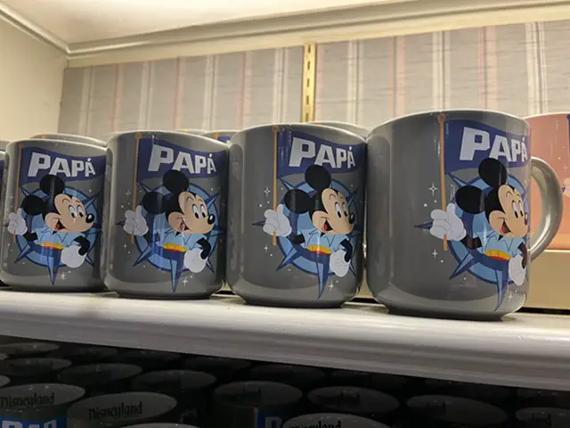 Mickey Mouse ''Papa'' Mug