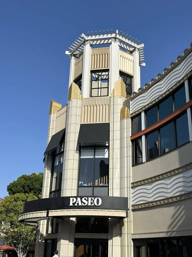 Paseo at Downtown Disney - Exterior 1