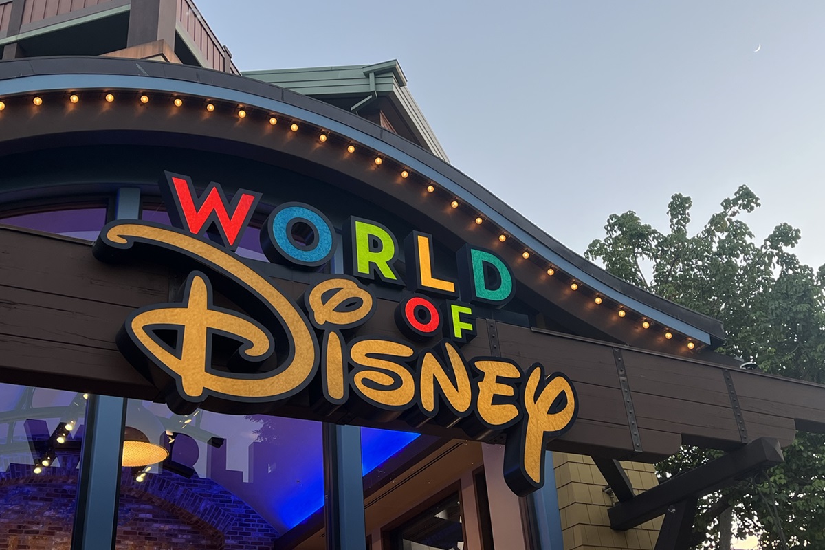 Ultimate Shopping Guide to Downtown Disney District at Disneyland