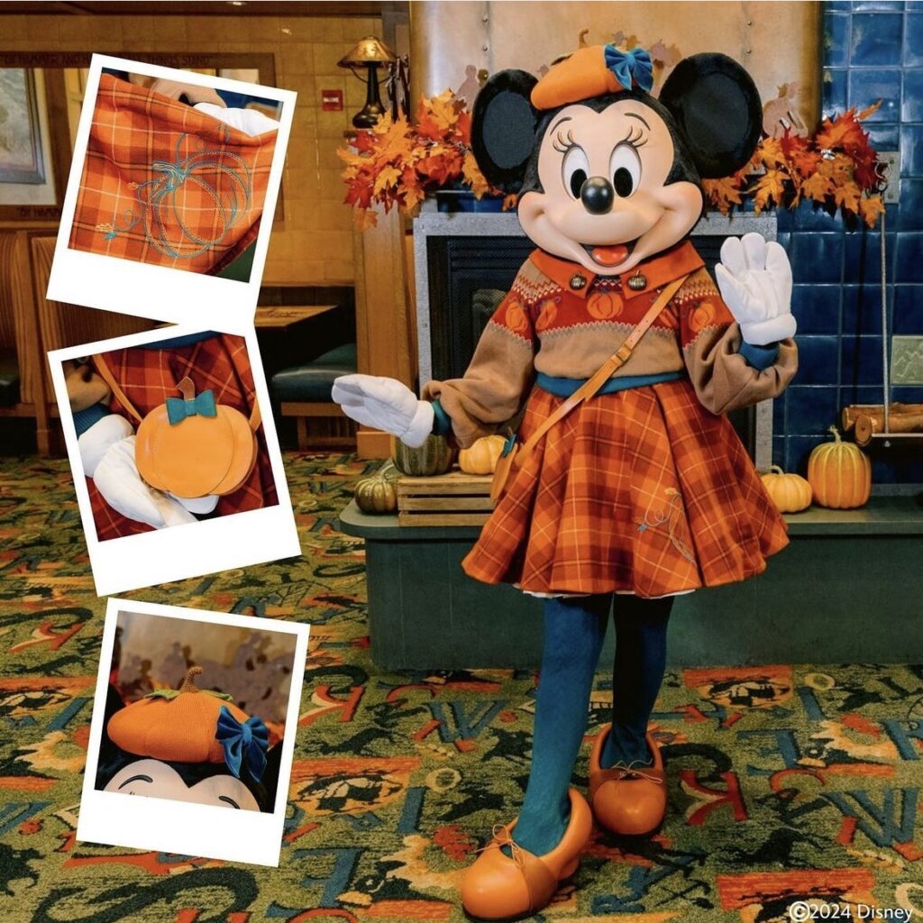 Minnie Mouse at Mickey's Autumn Adventures at Storytellers Cafe