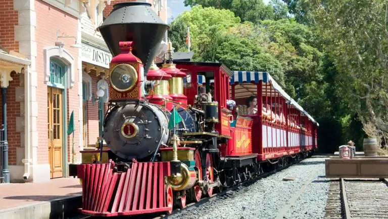 Disneyland Railroad Reopens at Disneyland Park