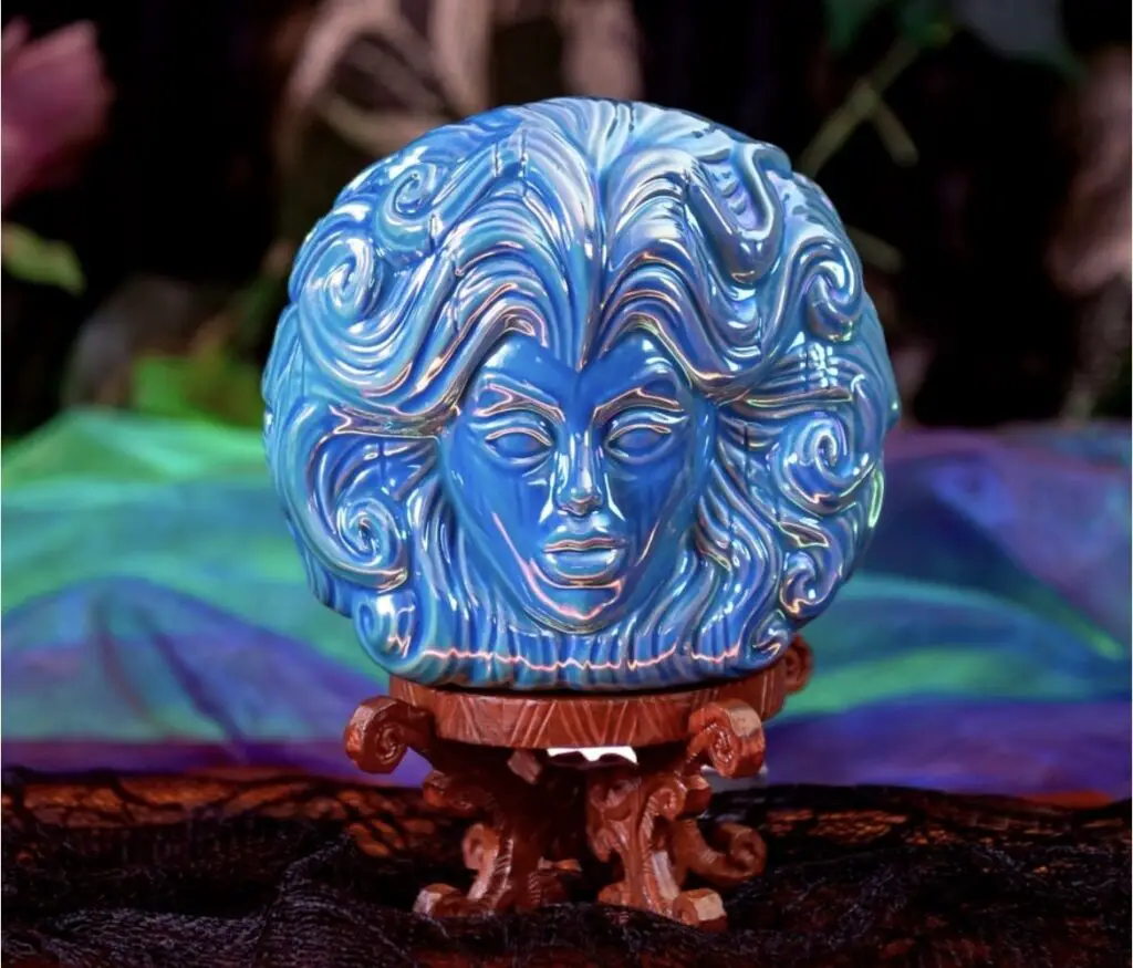 Madame Leota at Trader Sam's Enchanted Tiki Bar at the Disneyland Hotel