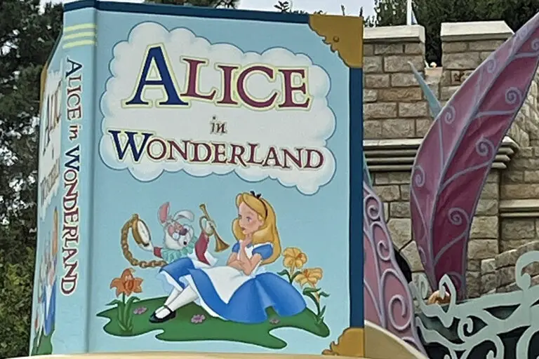 Alice in Wonderland at Disneyland Park - Attraction Sign