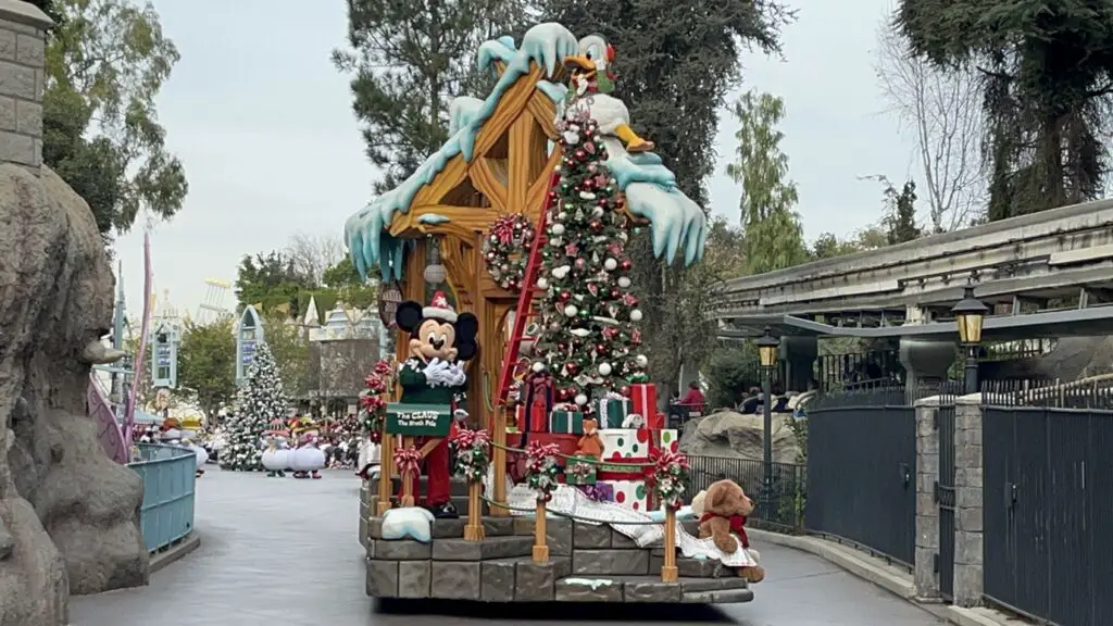 A Christmas Fantasy Parade