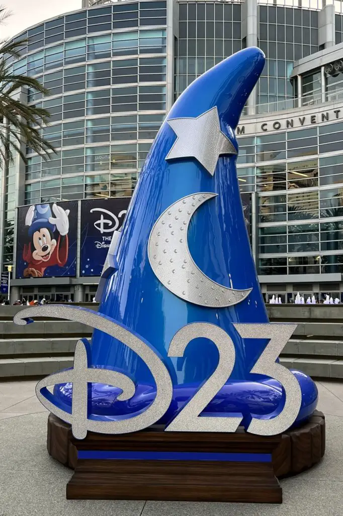 D23 The Ultimate Disney Fan Event Hat Statue