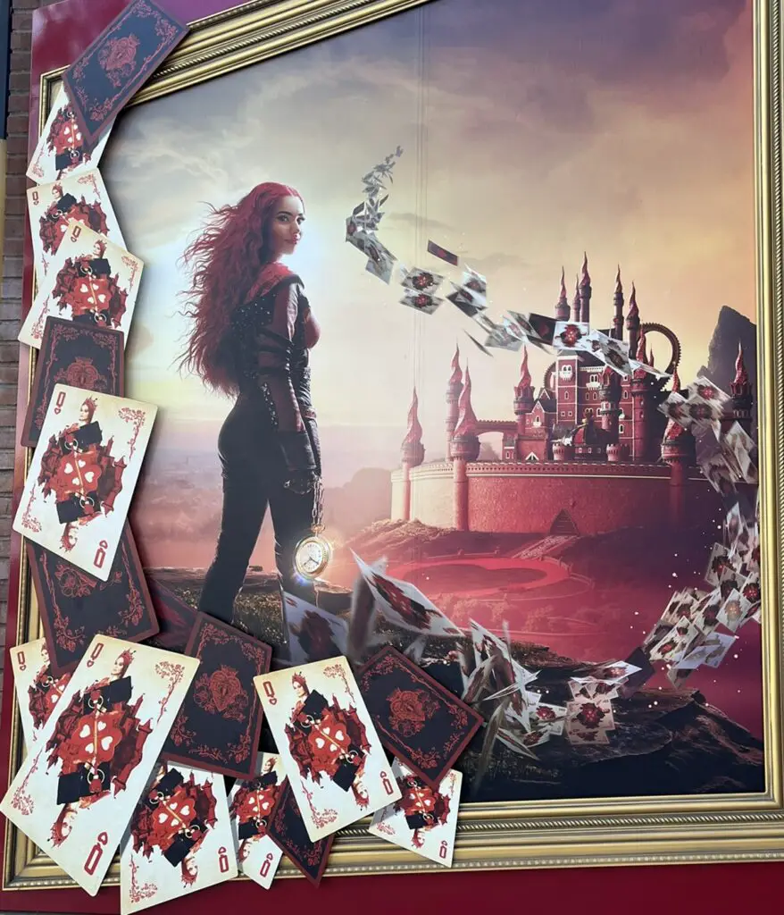 Disney Descendants The Rise of Red - Queen of Hearts Cards