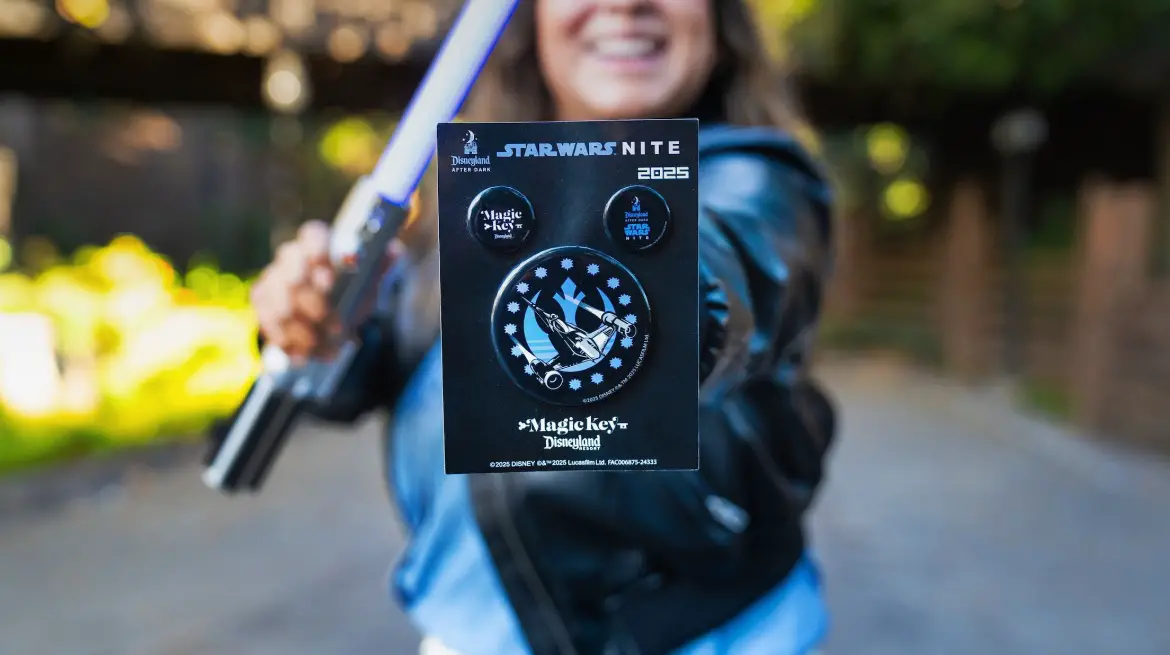 Disneyland After Dark Star Wars Nite Magic Key Button Giveaway