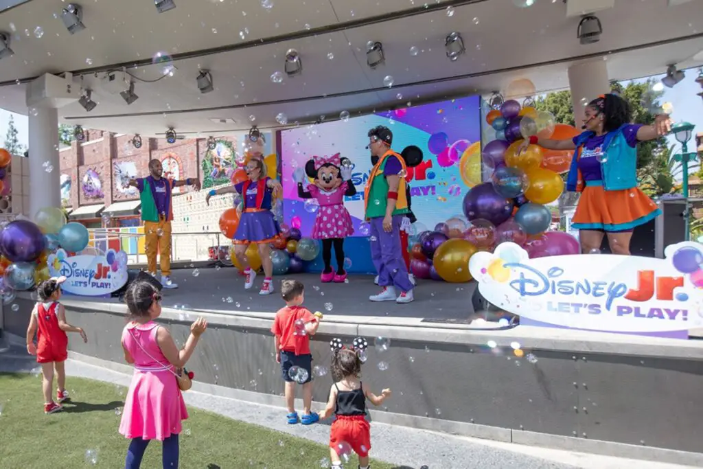 The Let’s Play! Bubbles Experience at Downtown Disney District