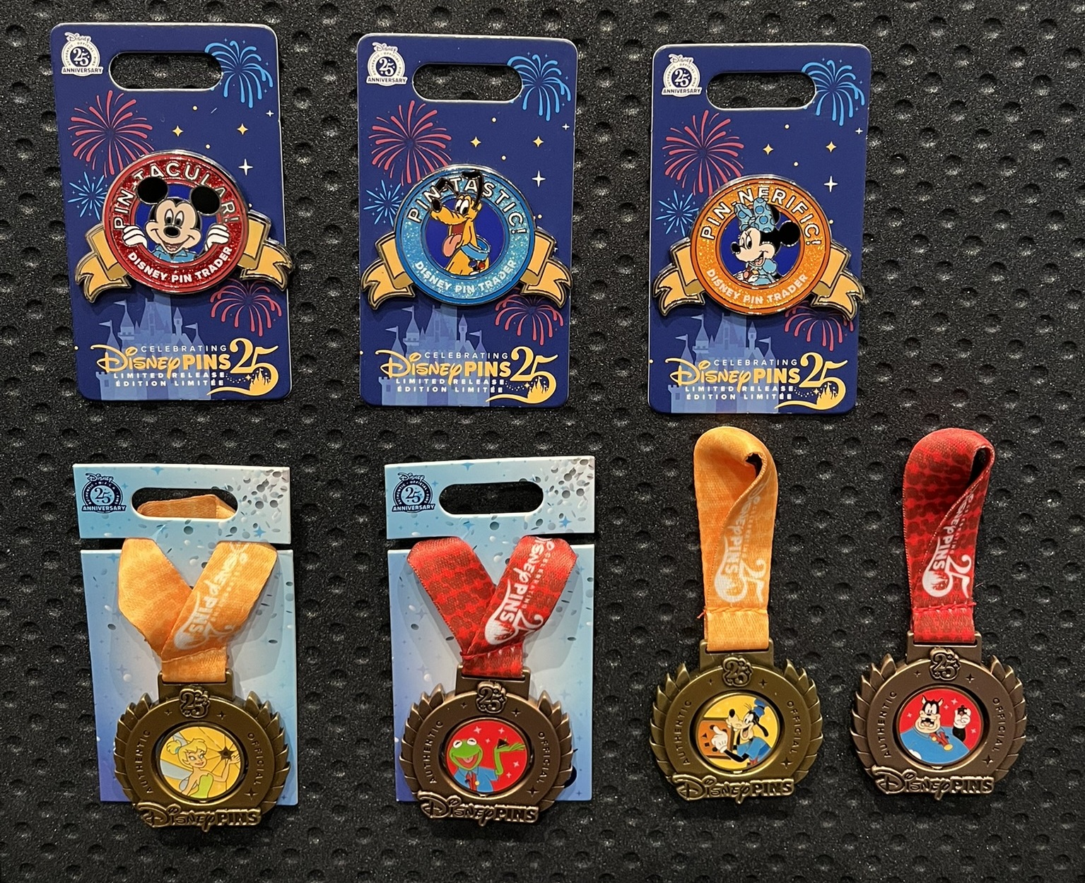 Disney 25 Years of Pin Trading