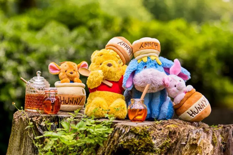 2025-DCP-Honey-Day-Pooh-Merch-Header
