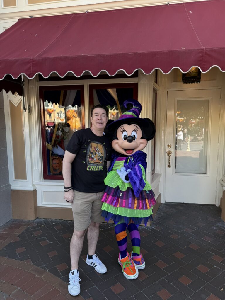 Minnie Mouse Halloween Costume 2025