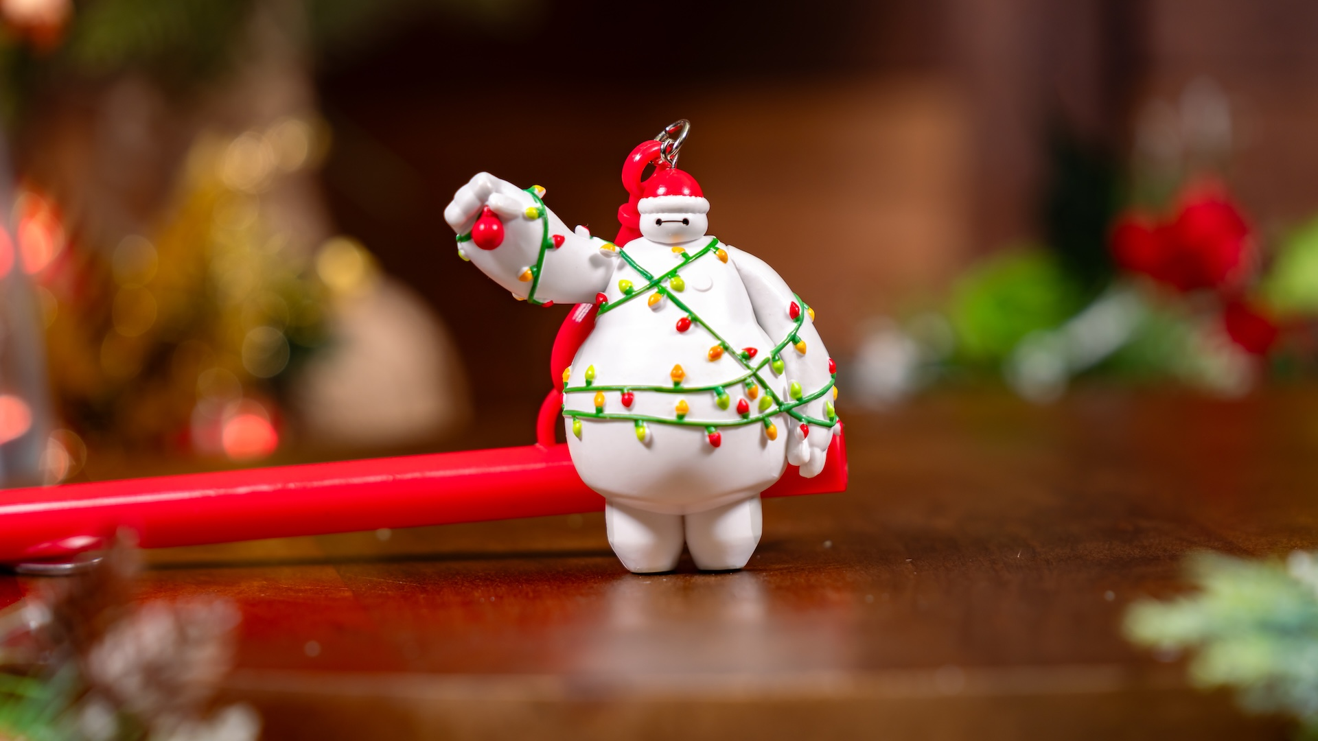 2025-DLR-Holiday-Foodie-Guide-Baymax-Clip