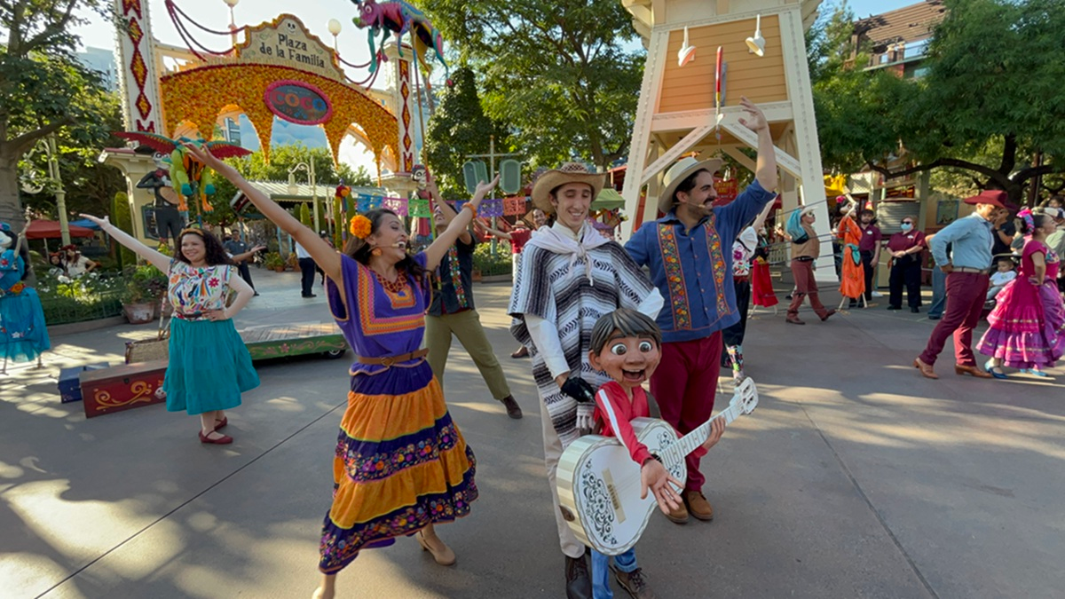 Plaza de la Familia at Disney California Adventure Park