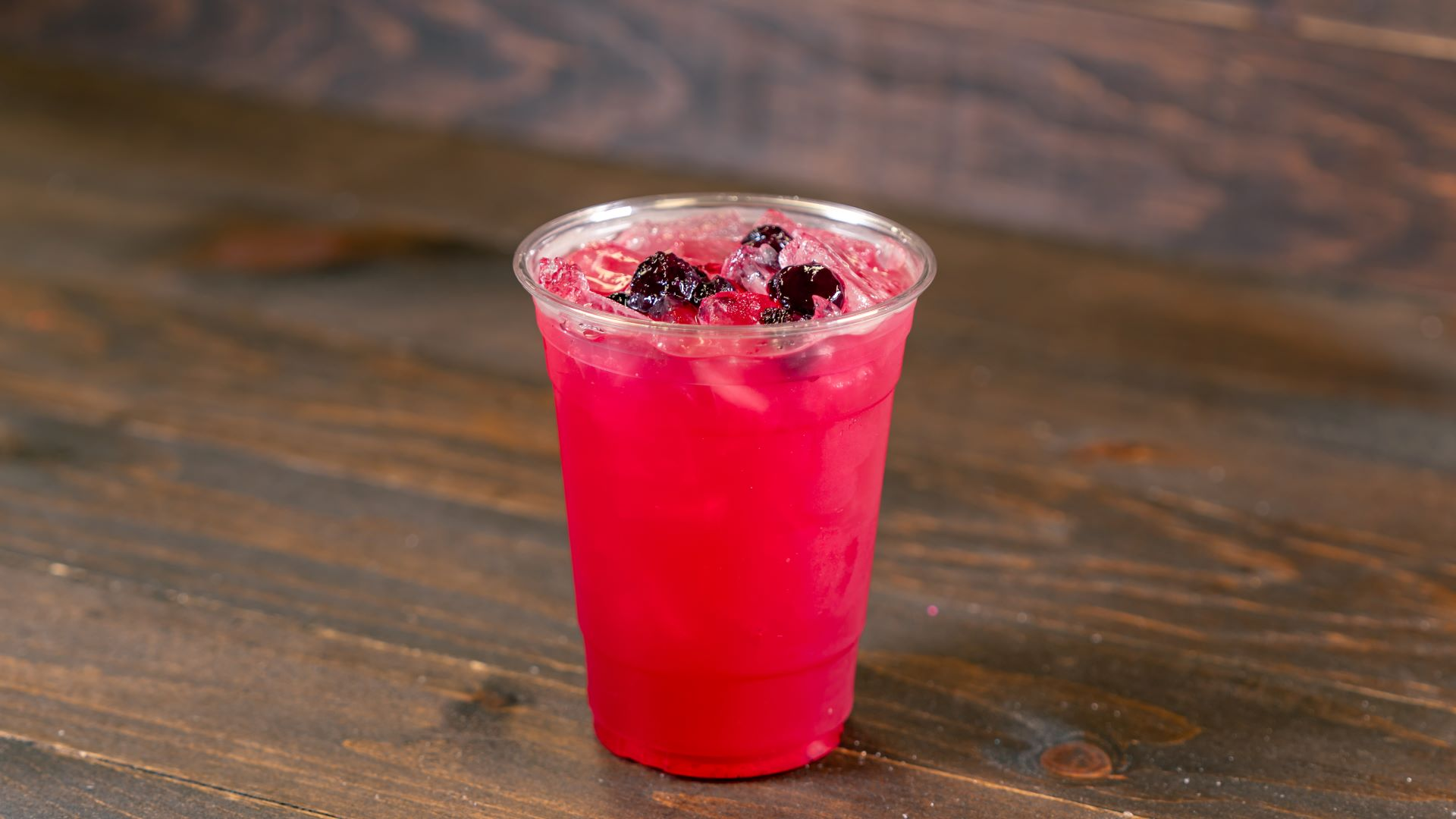 Blueberry-Lemonade-at-Little-Red-Wagon
