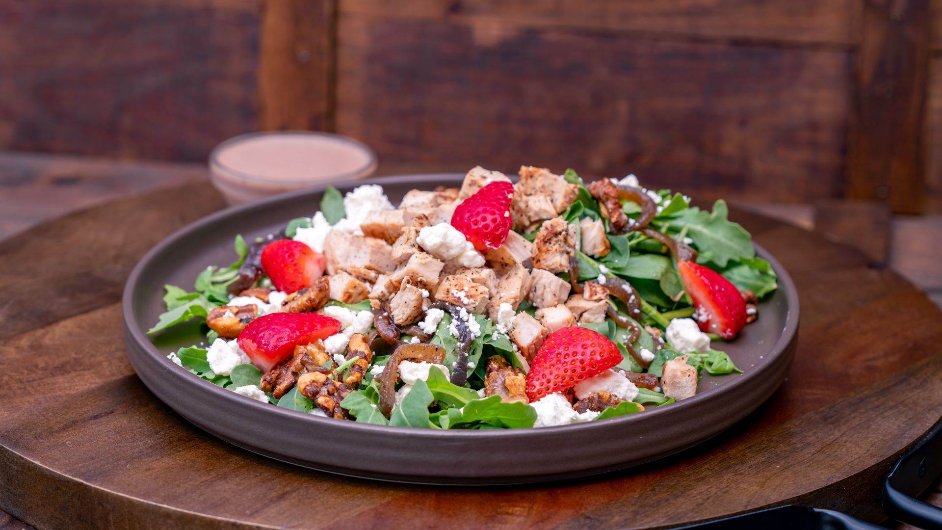 Chicken-Strawberry-Salad-at-Smokejumpers-Grill