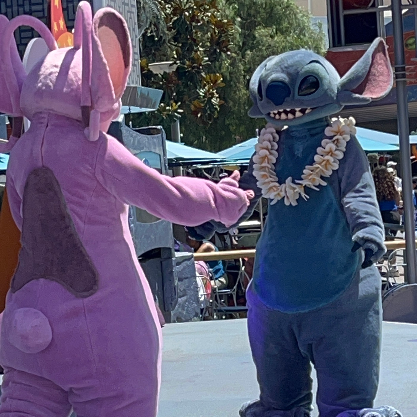 Stitch’s Interplanetary Beach Party Bash
