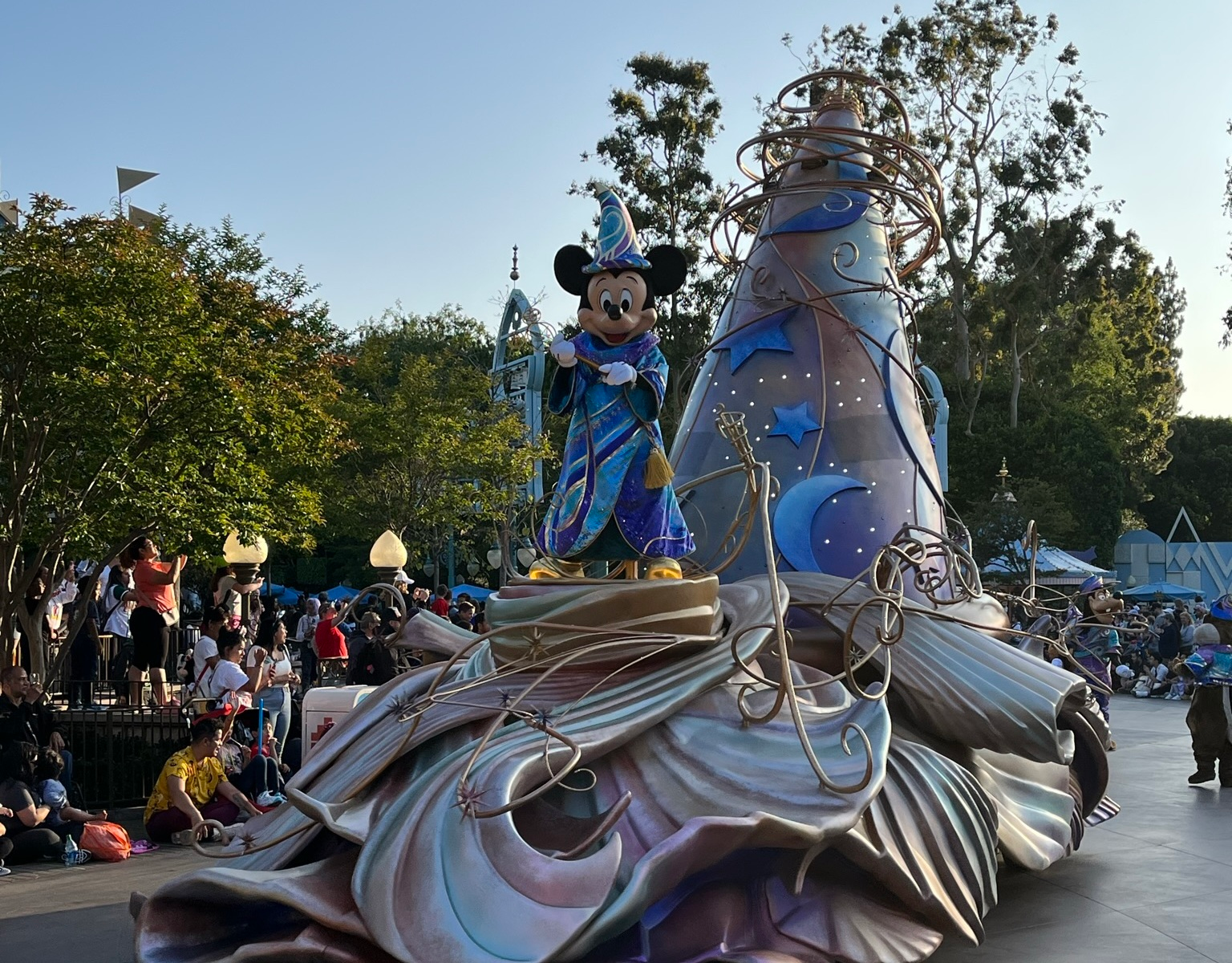 The Magic Happens Parade Returns to Disneyland in 2027